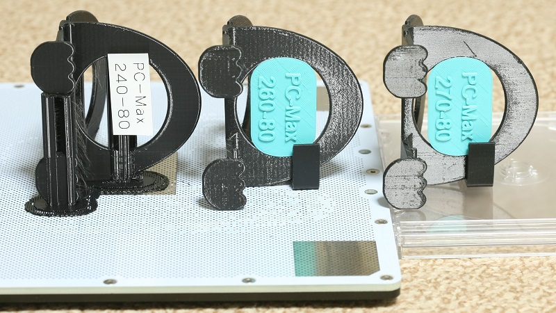 ポリカフィラメントを270℃、260℃、240℃でテストしました。